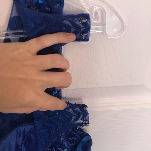 Prom dress - Picture 7 of 7